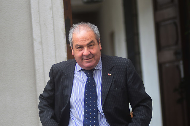 A días de entrar en marzo, la DC presiona al Gobierno para obtener salida de Castillo y lo acusa de ser chantajeado por la UDI A días de entrar en marzo, la DC presiona al Gobierno para obtener salida de Castillo y lo acusa de ser chantajeado por la UDI