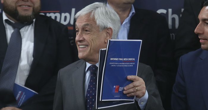 Oposición notifica al Gobierno que no debatirá recorte a indemnización por años de servicio Oposición notifica al Gobierno que no debatirá recorte a indemnización por años de servicio
