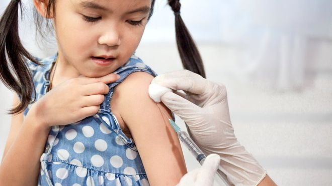 El plan de Facebook para limitar la acción de los controvertidos grupos antivacunas El plan de Facebook para limitar la acción de los controvertidos grupos antivacunas