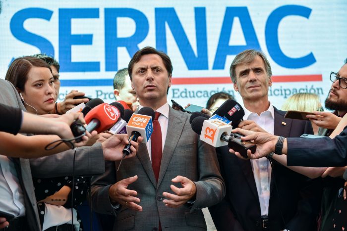 Ministro Valente valoró entrada en vigencia de la Ley Sernac Ministro Valente valoró entrada en vigencia de la Ley Sernac