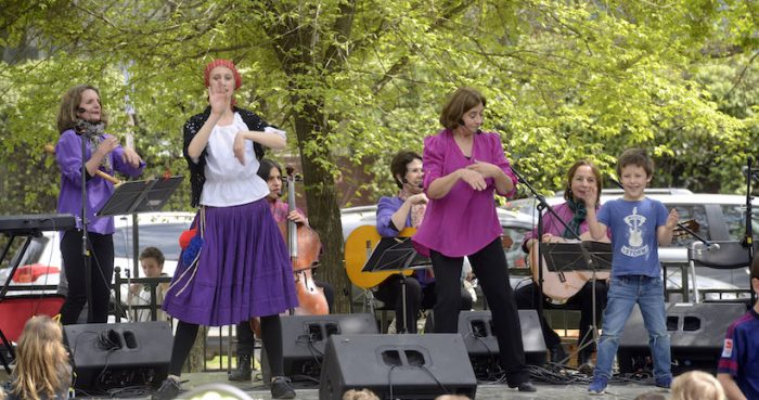 Concierto gratuito de Mazapán en Plaza Turquía, Vitacura Concierto gratuito de Mazapán en Plaza Turquía, Vitacura