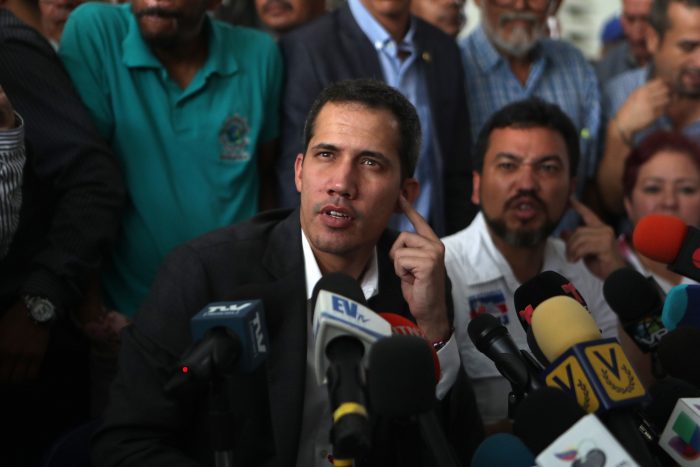 Guaidó anuncia un paro escalonado en la administración pública de Venezuela Guaidó anuncia un paro escalonado en la administración pública de Venezuela