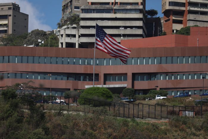 Venezuela expulsa a los últimos diplomáticos de EE. UU. Venezuela expulsa a los últimos diplomáticos de EE. UU.