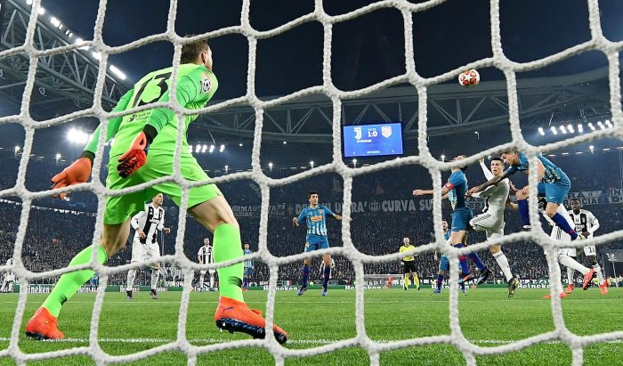 ¿Gol viciado?: un video pone en duda el gol de Ronaldo ante el Atlético y cuestionan el Ojo de Halcón ¿Gol viciado?: un video pone en duda el gol de Ronaldo ante el Atlético y cuestionan el Ojo de Halcón