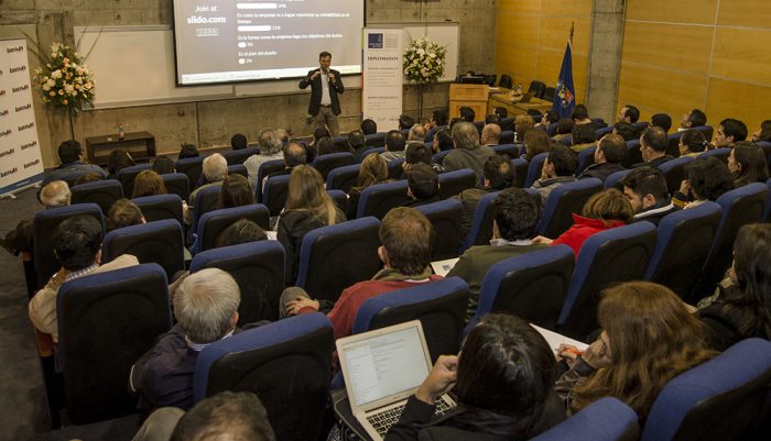 La Universidad de Chile puede estar en tu currículum gracias a nuevos diplomados y cursos online La Universidad de Chile puede estar en tu currículum gracias a nuevos diplomados y cursos online
