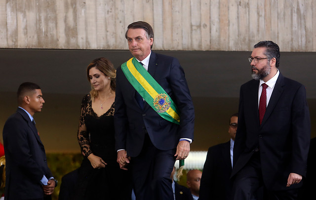Visita de Bolsonaro tensiona clima político ante aumento de ausencias al almuerzo en su honor Visita de Bolsonaro tensiona clima político ante aumento de ausencias al almuerzo en su honor