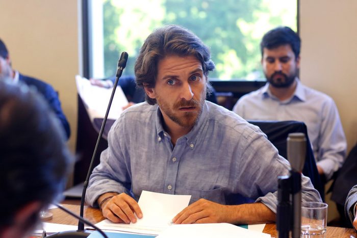 Bancada del Frente Amplio oficia a la Segegob para tener acceso a las encuestas internas del Gobierno Bancada del Frente Amplio oficia a la Segegob para tener acceso a las encuestas internas del Gobierno