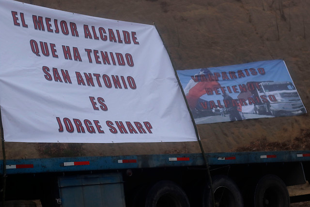 Sharp se defiende y apunta a negligencia del Gobierno por conflicto con camioneros que cortaron la ruta 68 Sharp se defiende y apunta a negligencia del Gobierno por conflicto con camioneros que cortaron la ruta 68