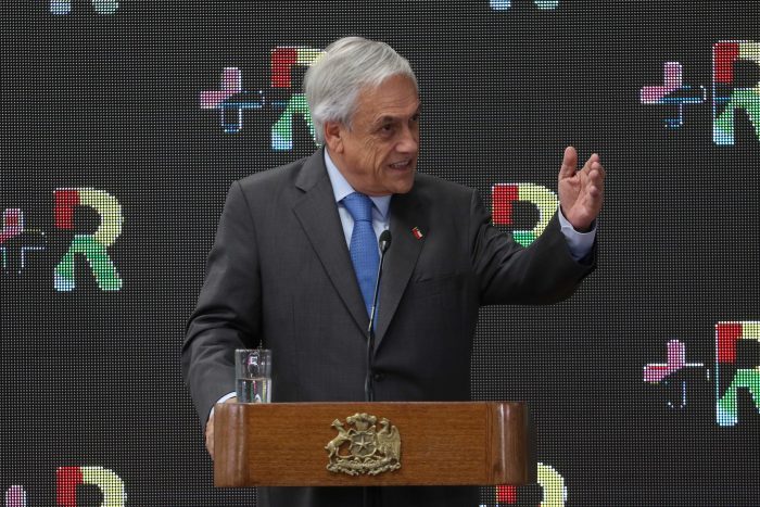 Piñera se reunirá con la DC en el inicio de ronda de diálogos con la oposición