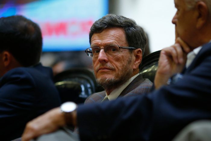 Carlos Larraín sale en defensa del TC y critica intentos de cambio impulsados por el gobierno: “Sería fatal,juguemos en la cancha que nos conviene” Carlos Larraín sale en defensa del TC y critica intentos de cambio impulsados por el gobierno: