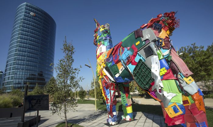 Obra del festival Hecho en Casa se instala de forma permanente en ribera del Río Mapocho Obra del festival Hecho en Casa se instala de forma permanente en ribera del Río Mapocho