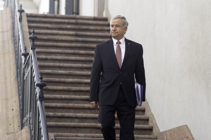 Ministro de Hacienda destaca positiva clasificación de riesgo de Chile por parte de principal agencia japonesa Ministro de Hacienda destaca positiva clasificación de riesgo de Chile por parte de principal agencia japonesa