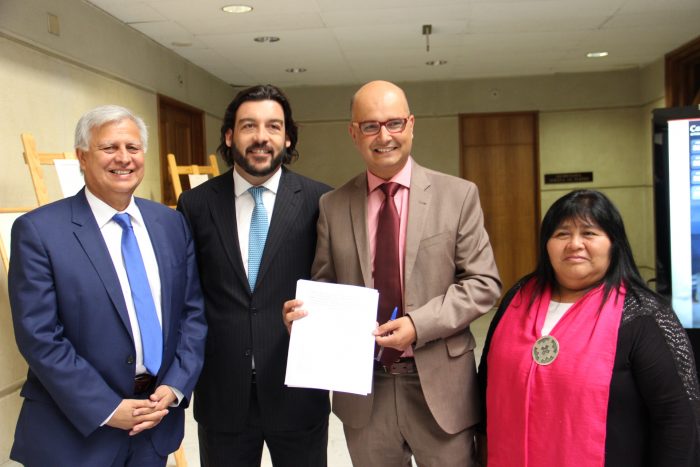Diputados PS presentan proyecto de ley: “No vamos a permitir que el costo de los medidores inteligentes se lo cobren a las personas” Diputados PS presentan proyecto de ley: “No vamos a permitir que el costo de los medidores inteligentes se lo cobren a las personas”