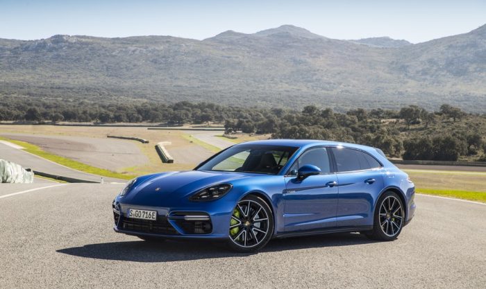Porsche devela en Chile el Panamera Turbo S E-Hybrid, el más potente de su gama Porsche devela en Chile el Panamera Turbo S E-Hybrid, el más potente de su gama