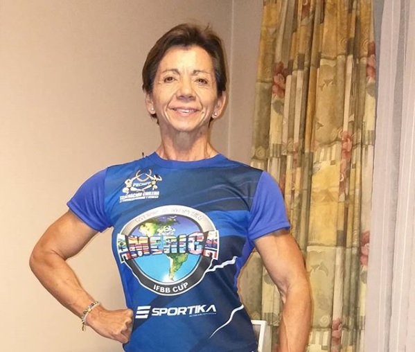 Chilena de 66 años luce su trabajado cuerpo en redes sociales y anuncia que competirá en Miss América Chilena de 66 años luce su trabajado cuerpo en redes sociales y anuncia que competirá en Miss América
