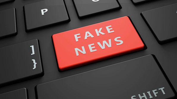 Pedro Santander, experto en fake news: «Lo que hace la ultraderecha a nivel mundial es una coordinación para intoxicar las RRSS» Pedro Santander, experto en fake news: