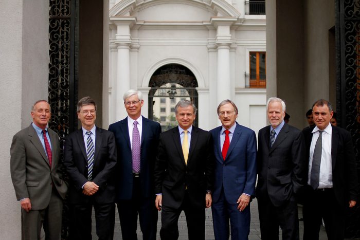 ¿Cuánto costó a La Moneda la charla con el Nobel de Economía? ¿Cuánto costó a La Moneda la charla con el Nobel de Economía?
