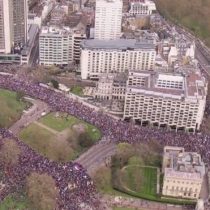 Brexit: la marcha masiva en Londres para pedir que la población tenga la decisión final sobre la salida de Reino Unido de la Unión Europea