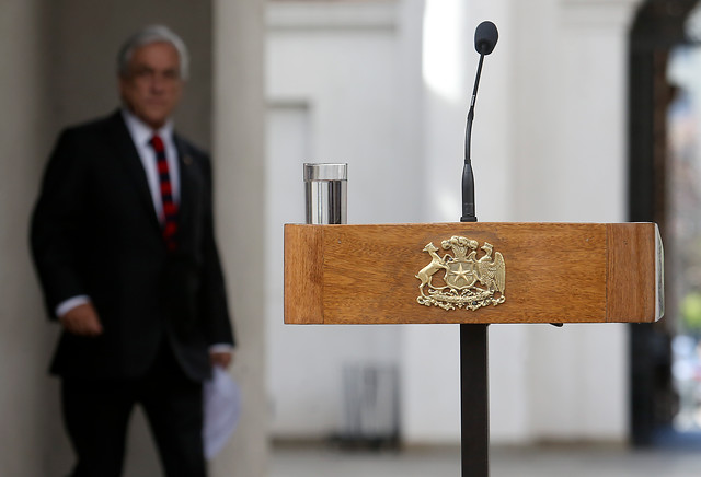 Encuesta Criteria revela que tema migratorio evidencia el desacople entre urgencias de la gente y prioridades del Gobierno Encuesta Criteria revela que tema migratorio evidencia el desacople entre urgencias de la gente y prioridades del Gobierno