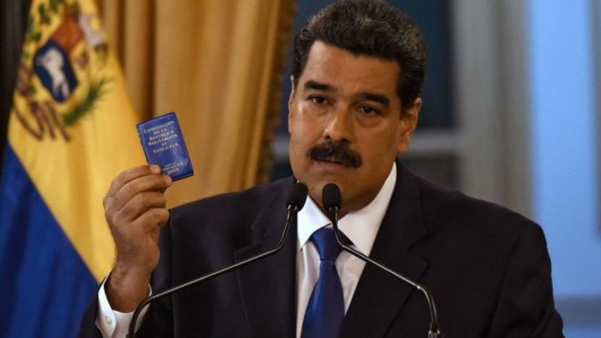 Maduro destituye al ministro de Energía Eléctrica en plena crisis por los apagones en Venezuela Maduro destituye al ministro de Energía Eléctrica en plena crisis por los apagones en Venezuela