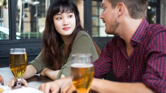 El estudio que desmonta la teoría de que beber de forma moderada es saludable El estudio que desmonta la teoría de que beber de forma moderada es saludable