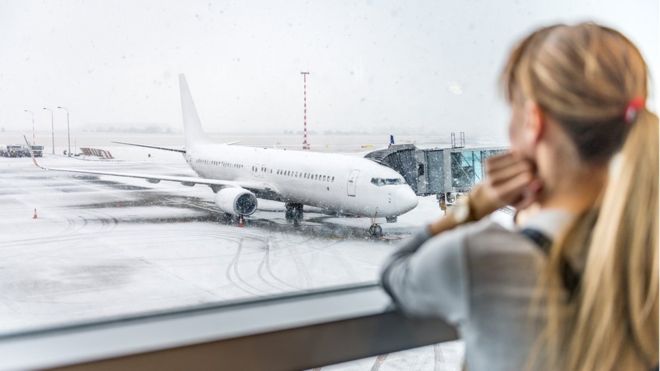 ¿Por qué las aerolíneas hacen que los vuelos duren más tiempo a propósito? ¿Por qué las aerolíneas hacen que los vuelos duren más tiempo a propósito?