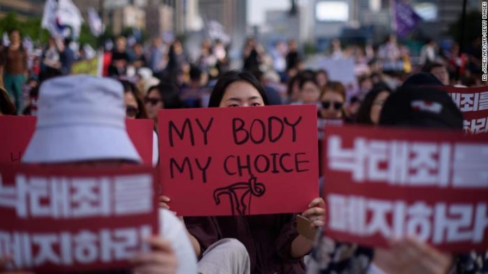 Corea del Sur aprueba la despenalización del aborto libre