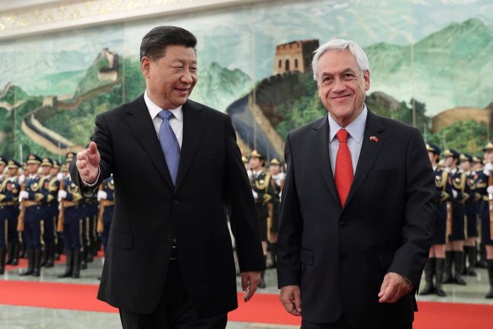 Piñera comienza su visita a China con firma de plan para impulsar relaciones Piñera comienza su visita a China con firma de plan para impulsar relaciones