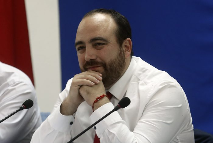Chahín respira tranquilo: En fallo dividido, Consejo DC respalda decisión de apoyar la idea de legislar la reforma tributaria Chahín respira tranquilo: En fallo dividido, Consejo DC respalda decisión de apoyar la idea de legislar la reforma tributaria