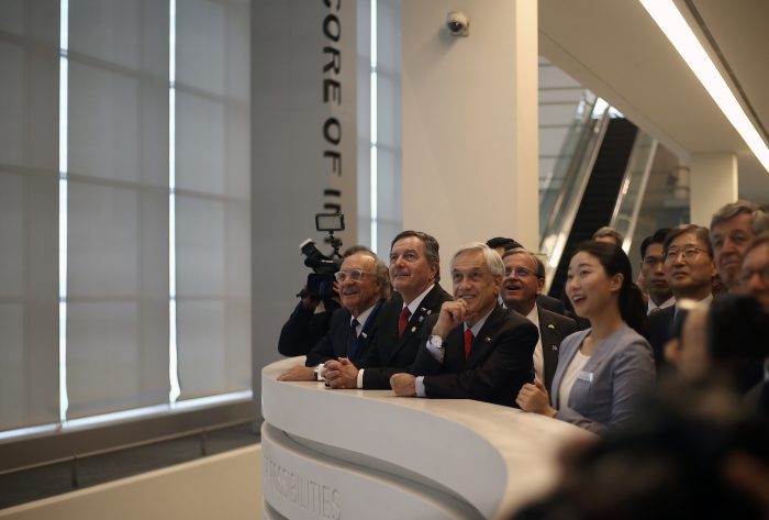 La “broma” de Piñera por polémica presencia de sus hijos en gira por Asia: “Están castigados por culpa del senador Quintana” La “broma” de Piñera por polémica presencia de sus hijos en gira por Asia: