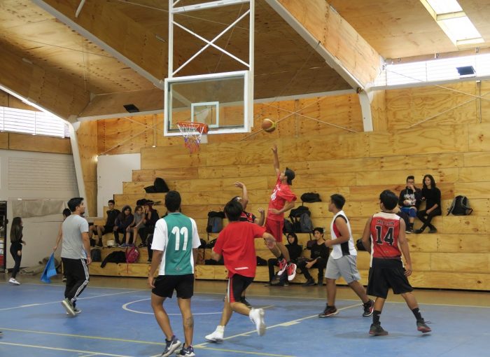 Fútbol, balonmano, básquetbol y vóleibol: cuando la multidisciplina deportiva potencia la convivencia escolar