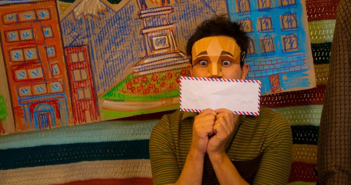 “Cartas de niños”: emotiva obra rescata el mundo imaginario de la infancia durante la dictadura “Cartas de niños”: emotiva obra rescata el mundo imaginario de la infancia durante la dictadura