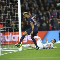 De no creer: futbolista salva a equipo rival sacando pelota en la línea de gol