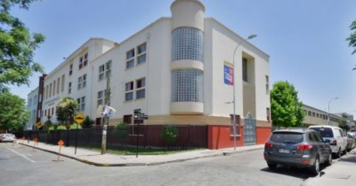 Víctimas de abusos de Maristas anuncian demanda civil contra la congregación y el colegio Alonso de Ercilla Víctimas de abusos de Maristas anuncian demanda civil contra la congregación y el colegio Alonso de Ercilla
