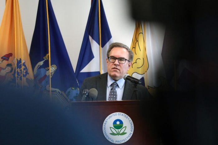 Jefe de medioambiente de EEUU promete escuchar a los científicos… pero hasta cierto punto Jefe de medioambiente de EEUU promete escuchar a los científicos… pero hasta cierto punto