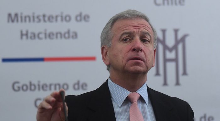 Larraín aprovecha respaldo de la OCDE para presionar aprobación de reformas económicas del Gobierno Larraín aprovecha respaldo de la OCDE para presionar aprobación de reformas económicas del Gobierno