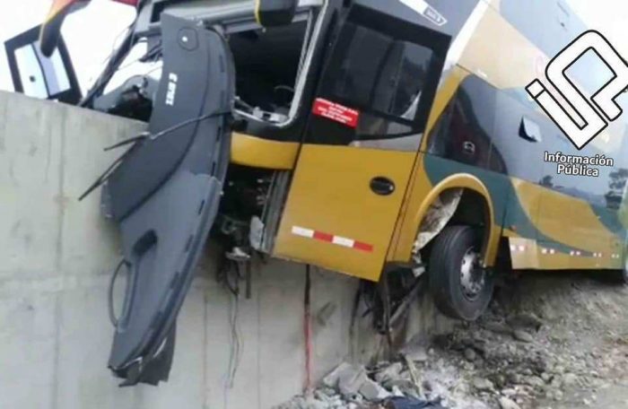 Accidente de autobús con simpatizantes de García deja al menos siete muertos Accidente de autobús con simpatizantes de García deja al menos siete muertos