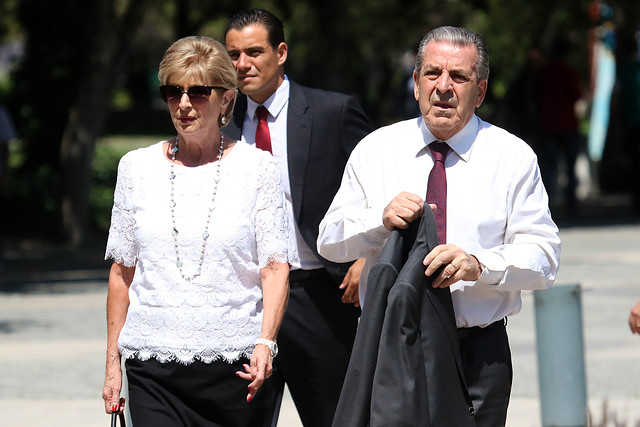 Con Luksic y Marta Larraechea, Piñera parte de gira a China y Corea del Sur Con Luksic y Marta Larraechea, Piñera parte de gira a China y Corea del Sur