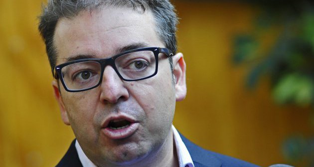 Diputado Silber acusa que el Gobierno está «pagando favores políticos» con posible ingreso de Rojas y Mayol a Aguas Andinas Diputado Silber acusa que el Gobierno está