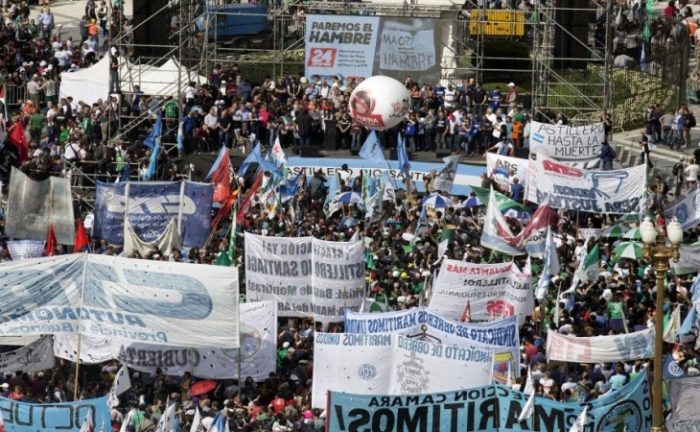 Huelga en Argentina: Sindicatos se lanzan a la calle contra Macri y por la vuelta del peronismo Huelga en Argentina: Sindicatos se lanzan a la calle contra Macri y por la vuelta del peronismo