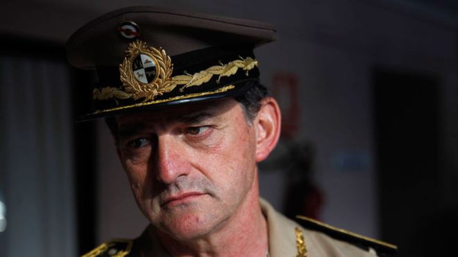 Ex jefe de Ejército uruguayo echado por Tabaré Vázquez anuncia su candidatura presidencial Ex jefe de Ejército uruguayo echado por Tabaré Vázquez anuncia su candidatura presidencial