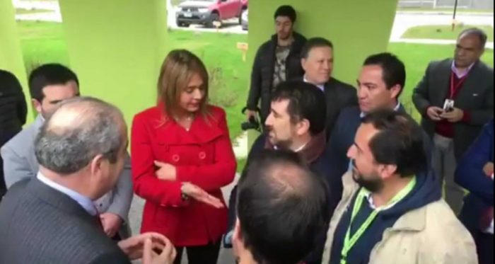 La insólita respuesta de Jacqueline Van Rysselberghe al alcalde de Lebu que le preguntó por hospital para la comuna La insólita respuesta de Jacqueline Van Rysselberghe al alcalde de Lebu que le preguntó por hospital para la comuna