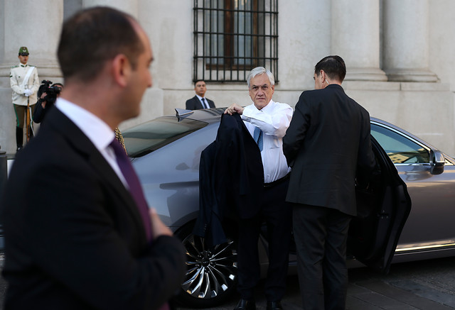 Cadem: Piñera tiene su peor semana, con 36% de aprobación y 51% de rechazo Cadem: Piñera tiene su peor semana, con 36% de aprobación y 51% de rechazo