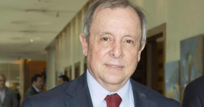 Asociación de Isapres anuncia salida de su presidente después de polémicos dichos Asociación de Isapres anuncia salida de su presidente después de polémicos dichos