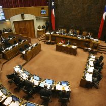 Uno llega, otro se va: Senado decide no renovar contrato a su edecán