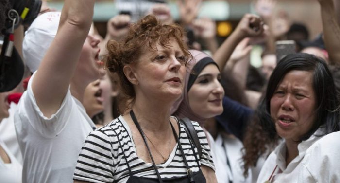 Actriz Susan Sarandon exigió a Piñera apoyar la adopción homoparental Actriz Susan Sarandon exigió a Piñera apoyar la adopción homoparental