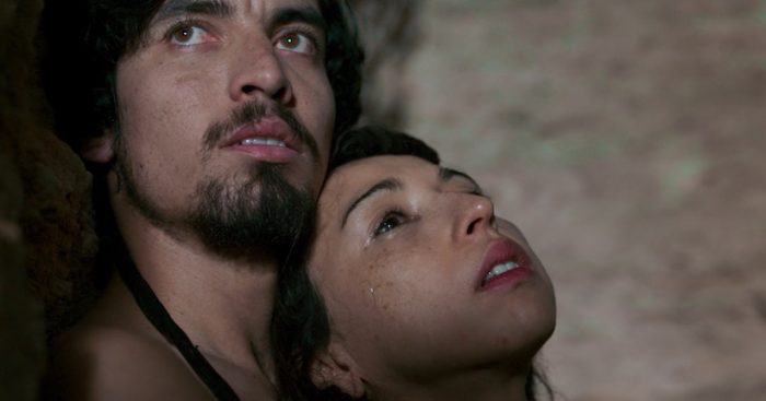 Cine y teatro se reúnen en “Medea”, obra cinematográfica experimental chilena Cine y teatro se reúnen en “Medea”, obra cinematográfica experimental chilena