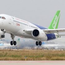 Comac, el fabricante chino de aviones que quiere competir con los gigantes Boeing y Airbus