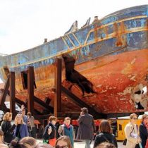 Venecia: globalización, cambio climático y fake news son los temas del arte político en la Bienal