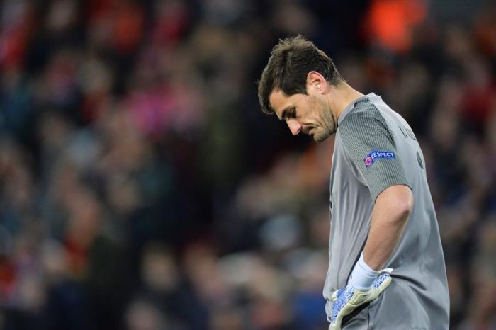 Operan de urgencia a Iker Casillas tras sufrir un infarto durante entrenamiento Operan de urgencia a Iker Casillas tras sufrir un infarto durante entrenamiento